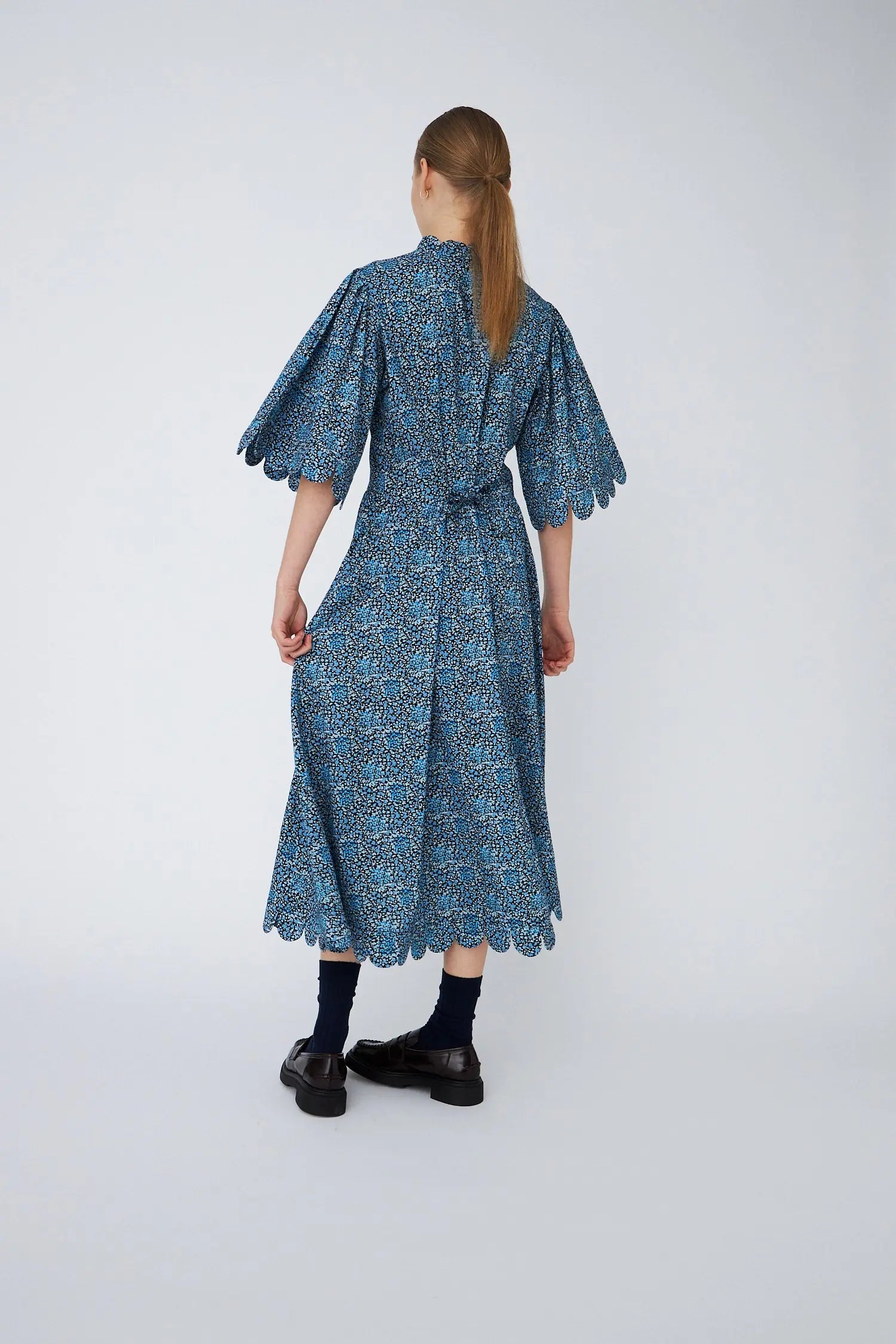 Stella Nova All-Over Printed Midi Dress Dress 423 Blue Flowers