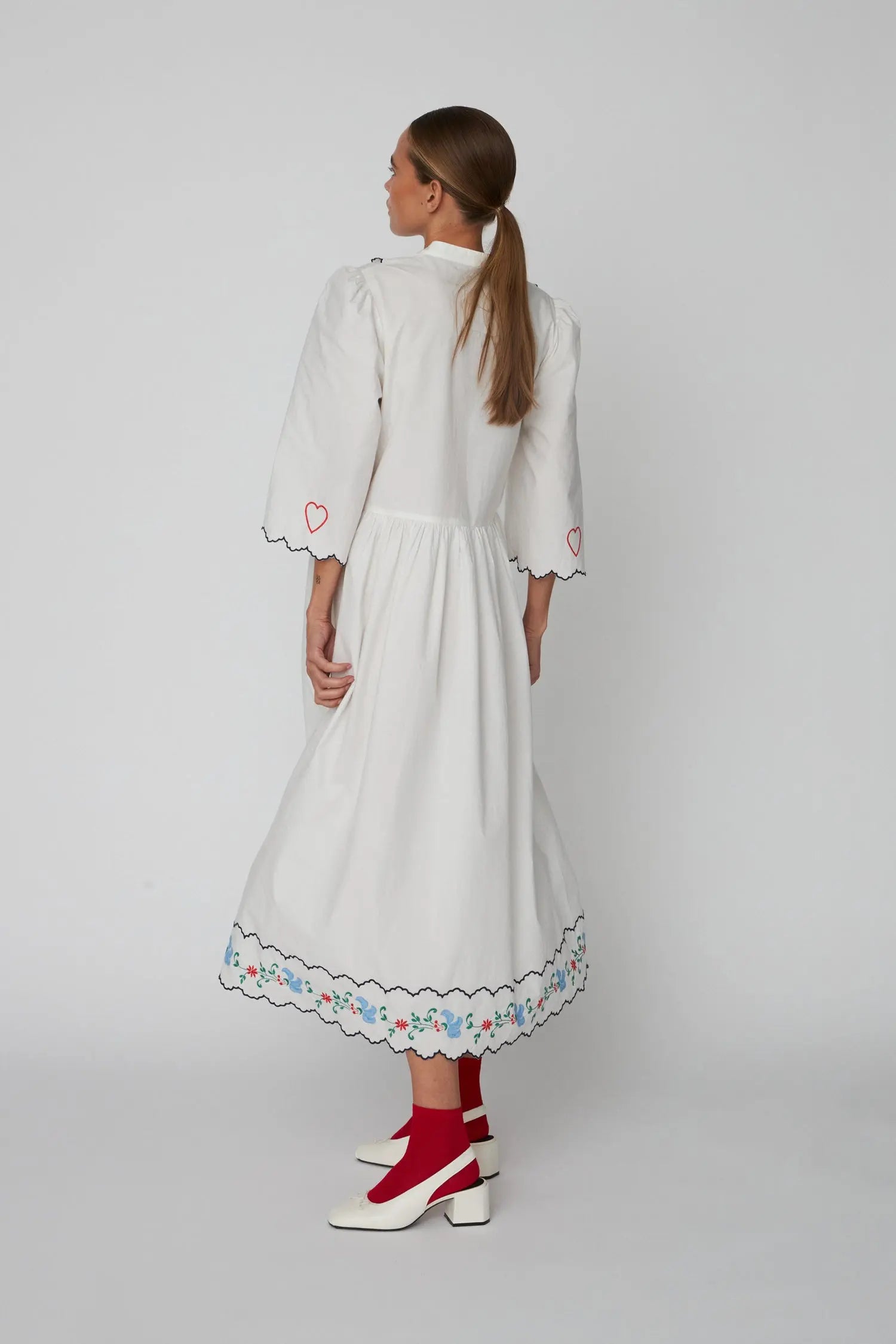 Stella Nova Coloured Embroidered Loose Dress Dress 010 Off white