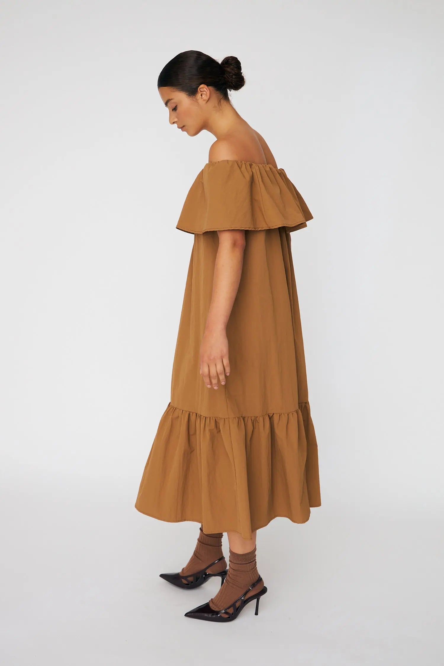 Stella Nova Off shoulder Midi Dress Dress 079 Camel Brown