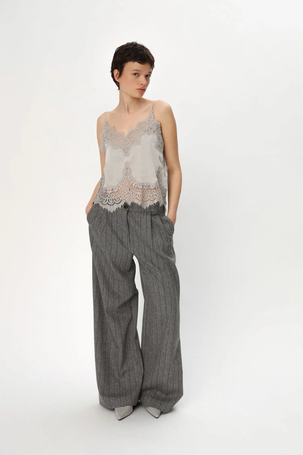 Stella Nova Underlayer Lace Top Top 876 Pearl Grey