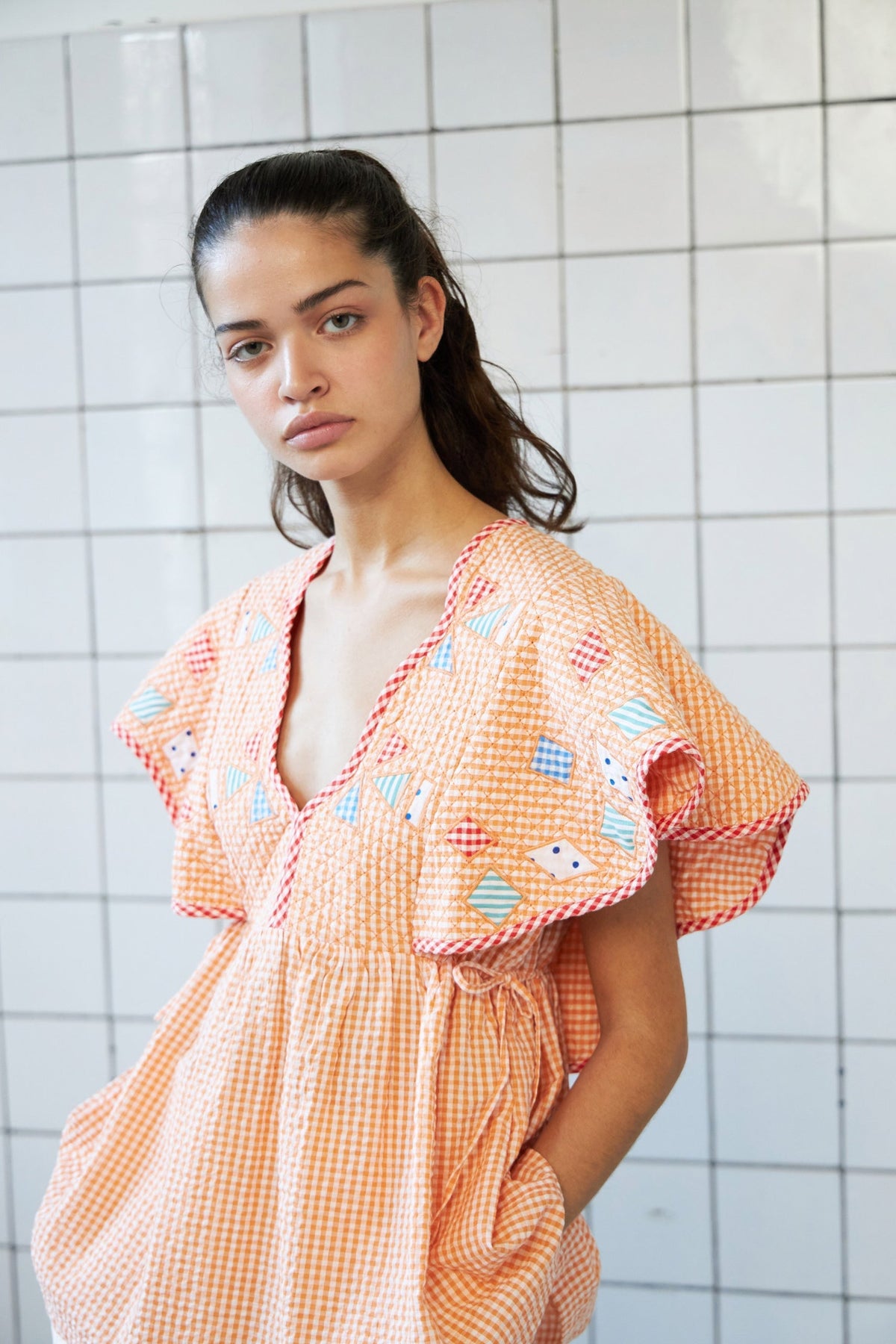 Stella Nova checkered v-neck Top Top 179 Creme and Orange