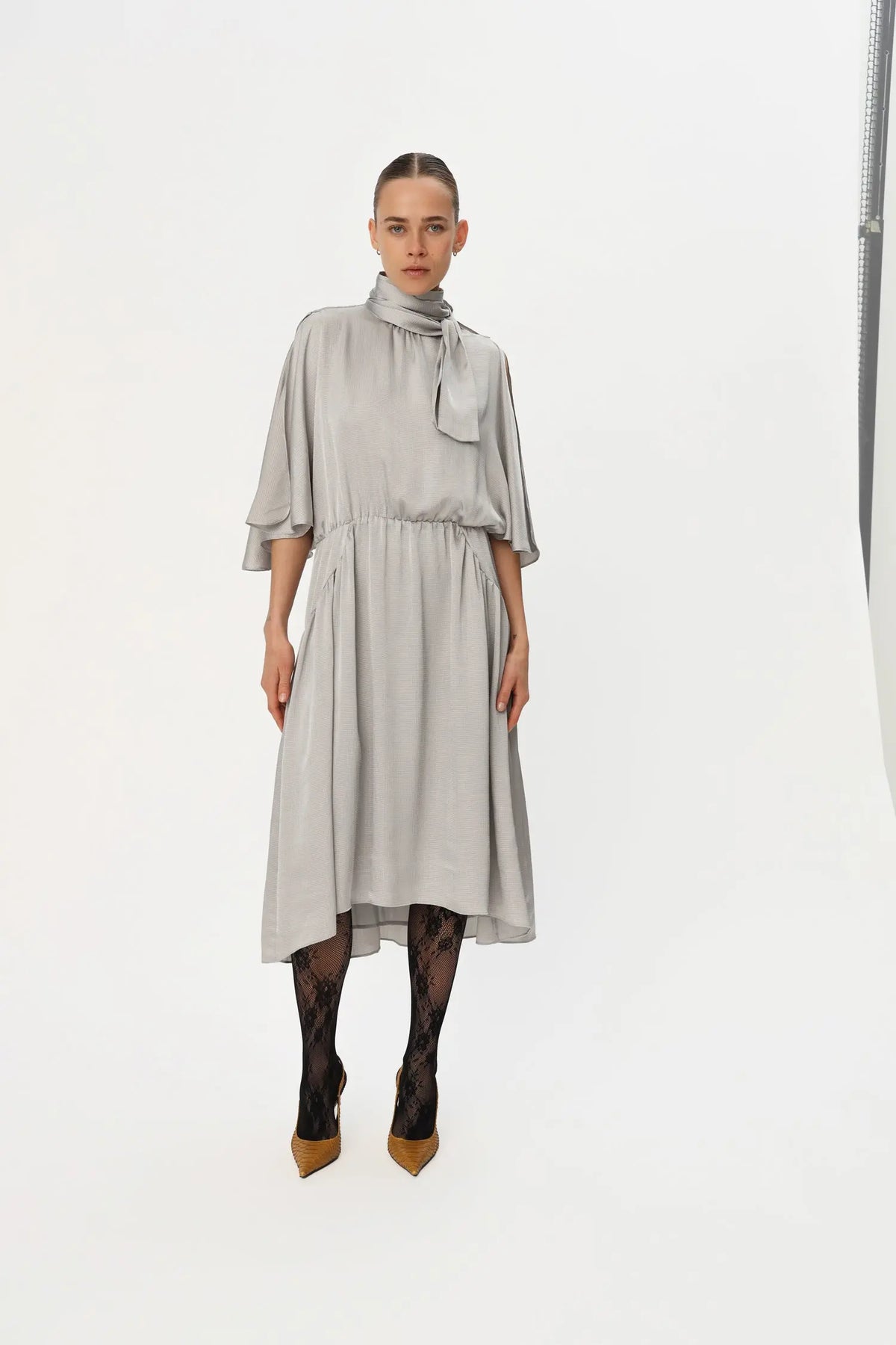 Stella Nova Butterfly Sleeved Dress Dress 876 Pearl Grey