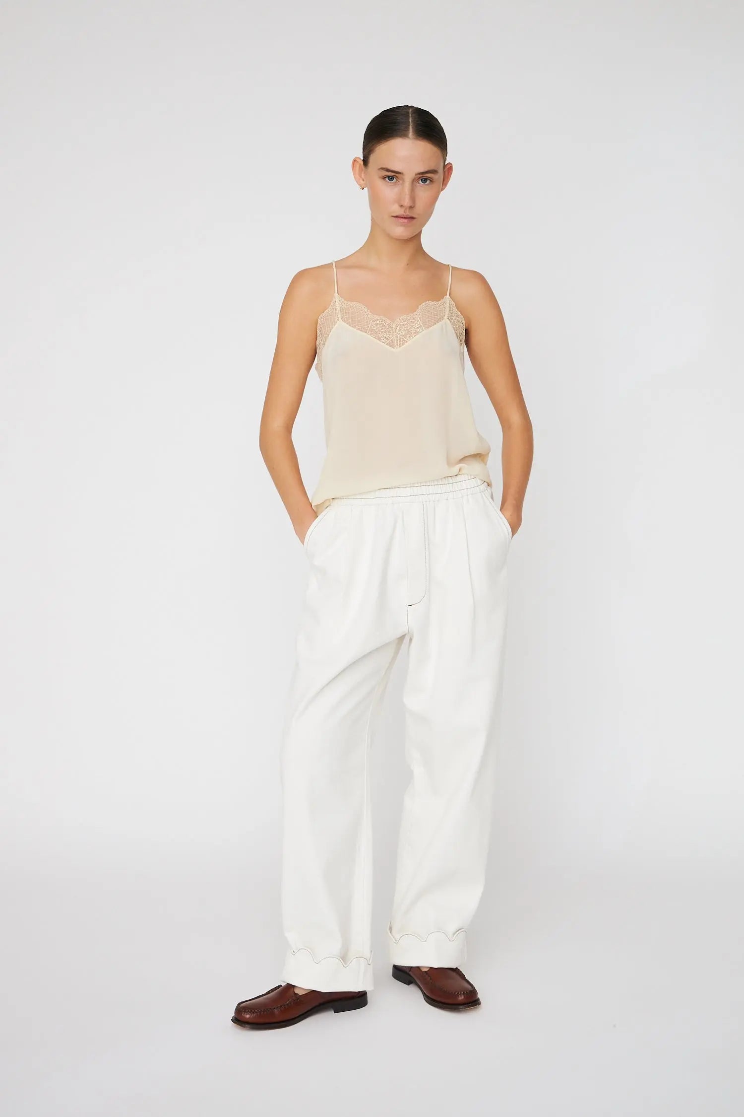 Stella Nova Carrot Shape Pants Pants 001 White