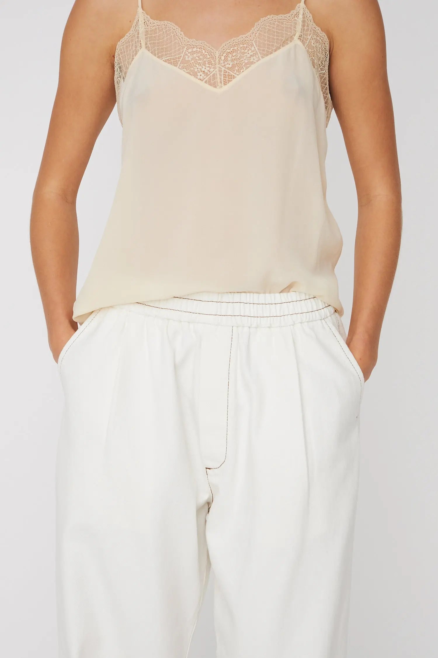 Stella Nova Carrot Shape Pants Pants 001 White