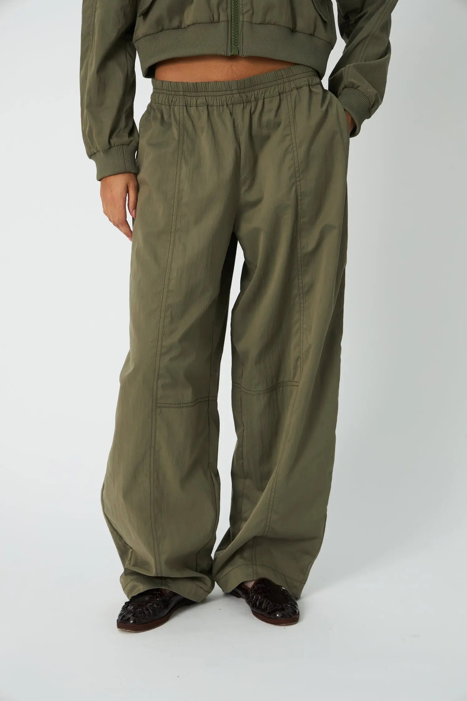 Stella Nova Combat Pants Low-Waist Pants 205 Dust Olive