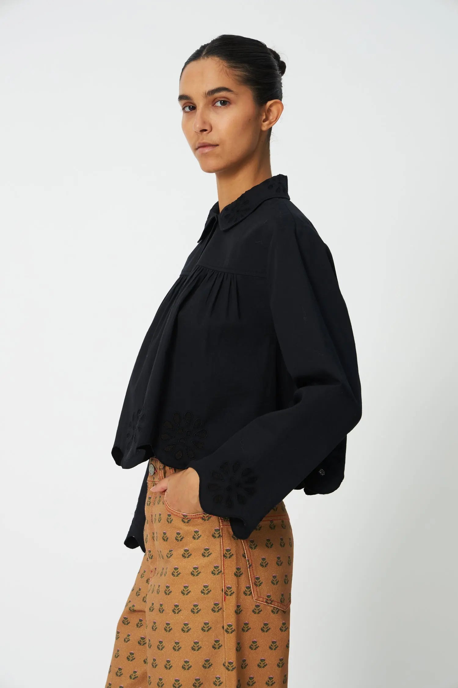 Stella Nova Cropped Blouse with Embroidery Anglaise Blouse 999 Black