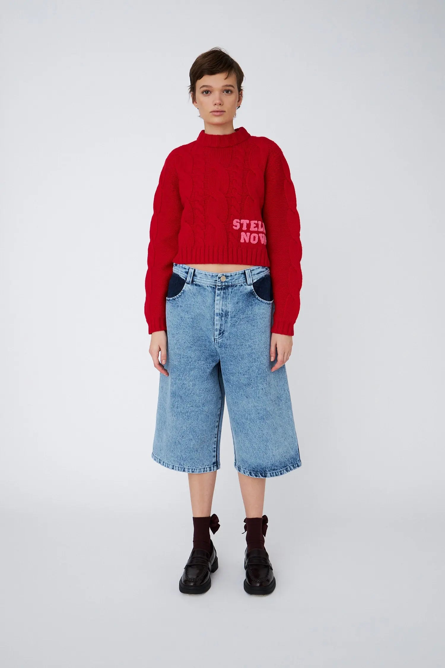 Cropped Cable Knit in Wool Mix - Deep Red