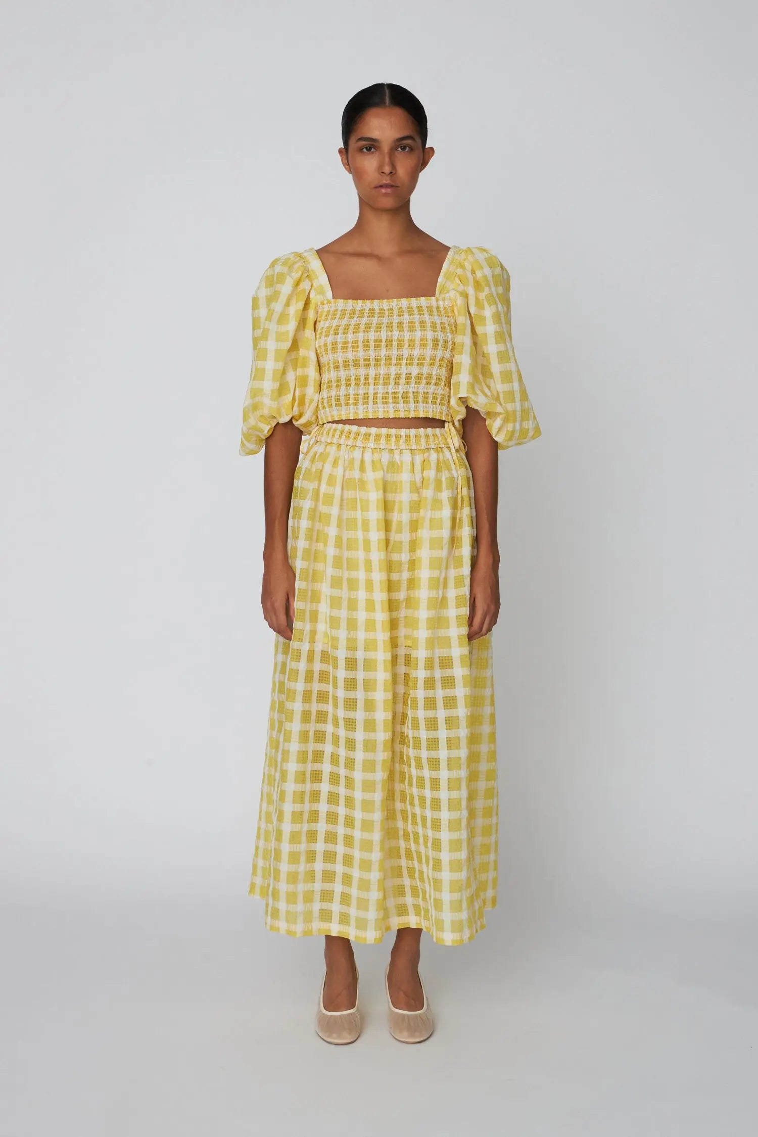 fitted lace wedding dress Perfectly Framed Yellow Jersey Knit Contrast Trim Sleeveless Maxi Dress main image 0