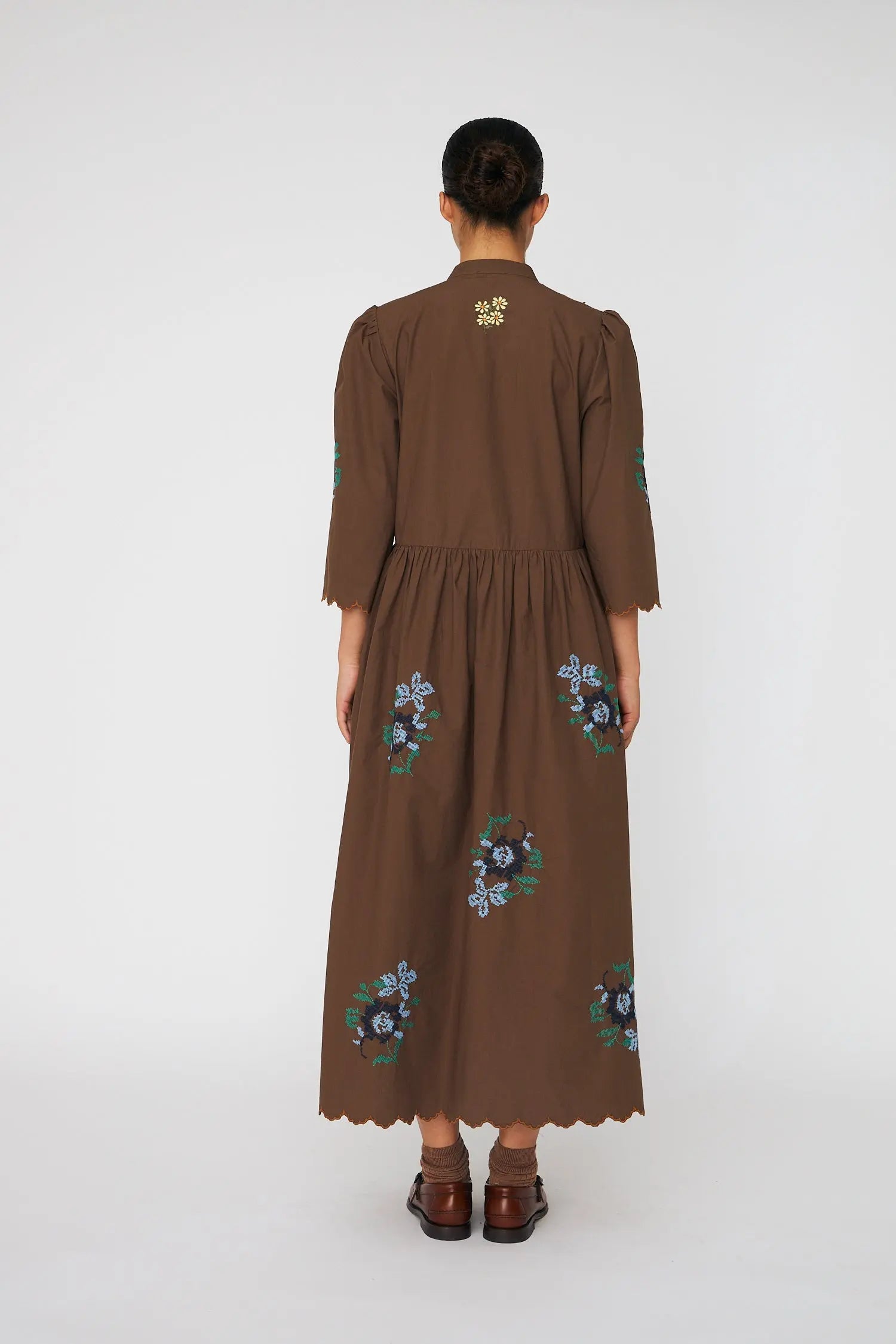 Stella Nova Embroidered Loose Midi Dress Dress 869 Brown