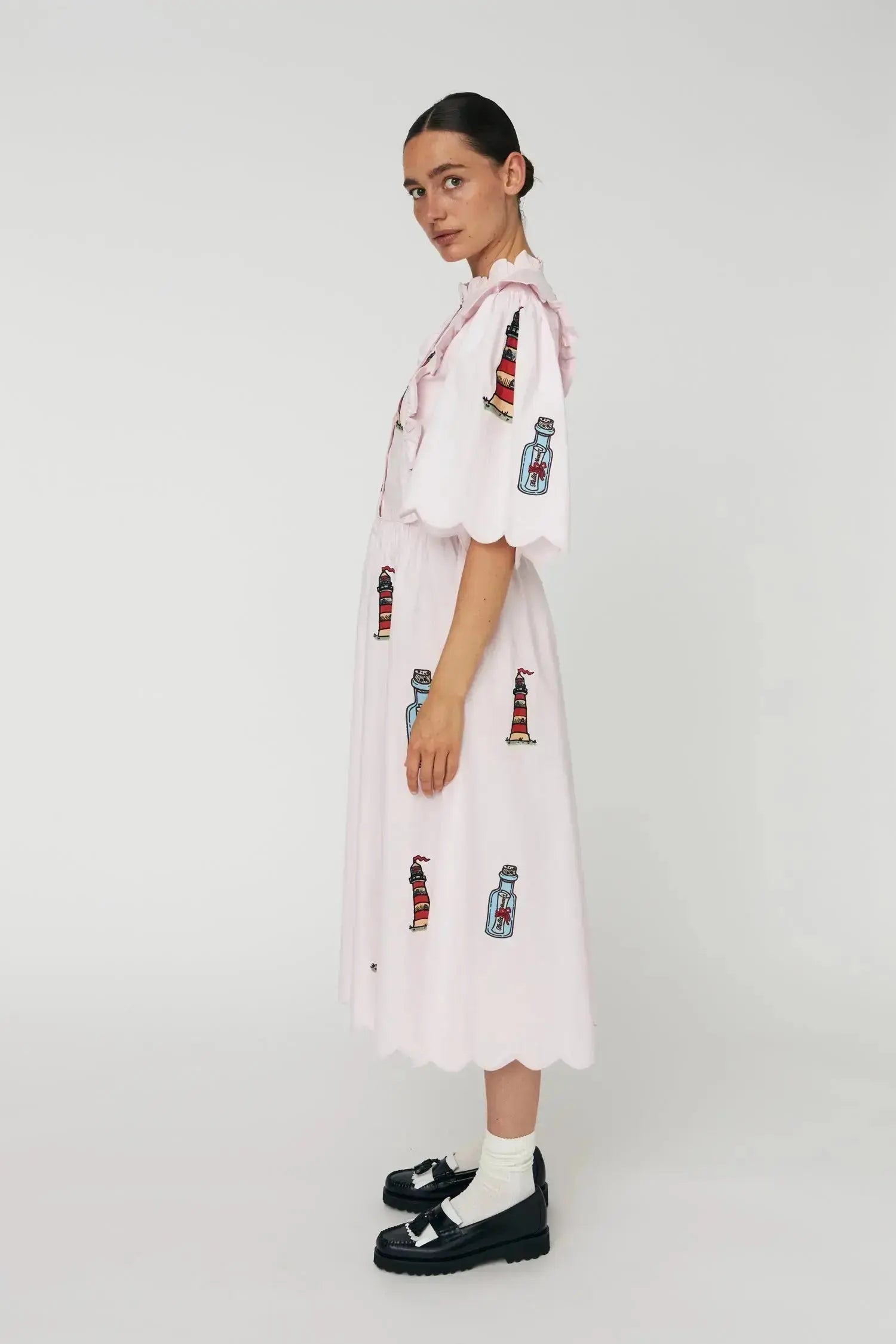 Stella Nova Embroidered Midi dress with Scallops Dress 558 Pale Pink