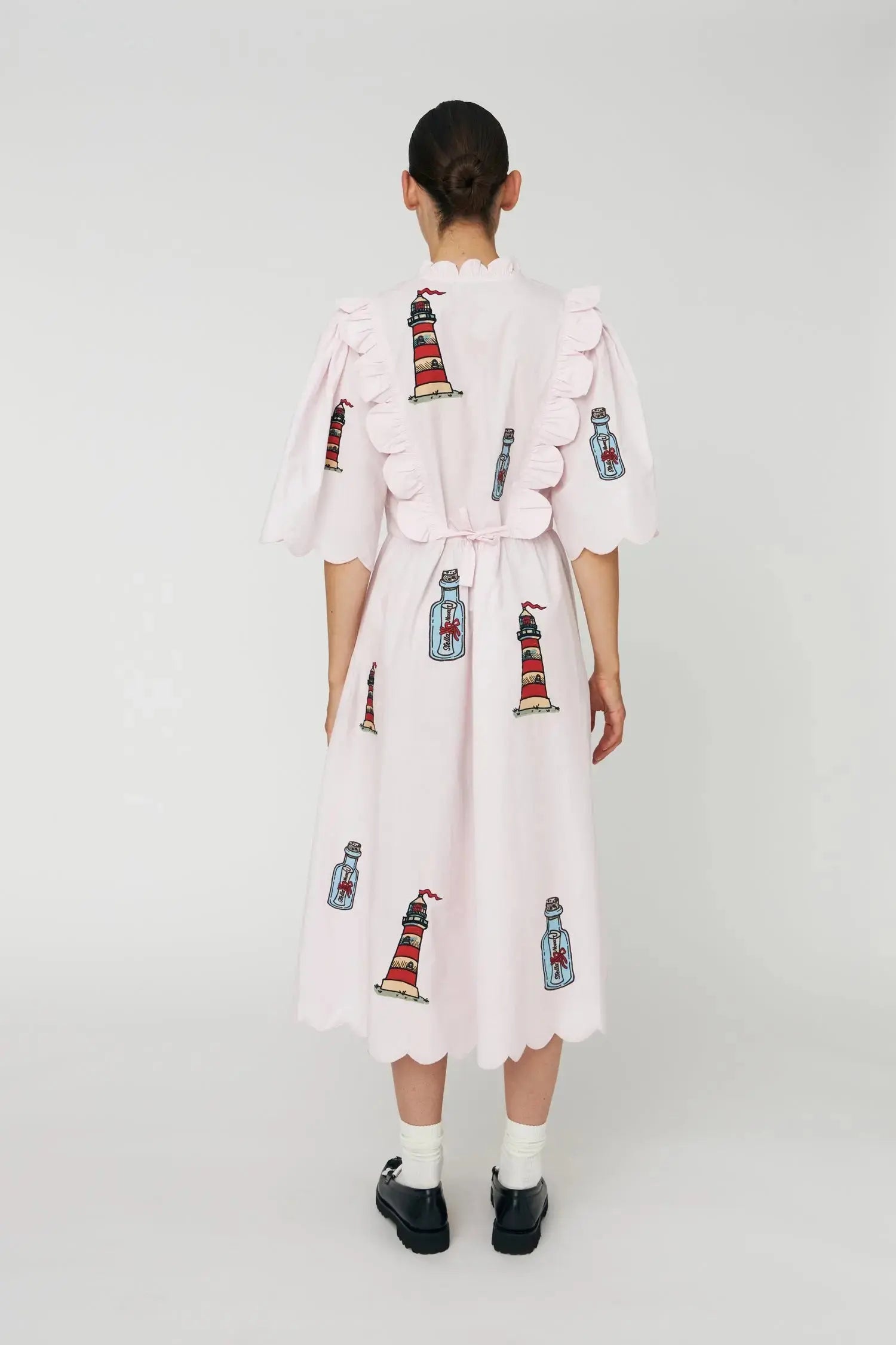 Stella Nova Embroidered Midi dress with Scallops Dress 558 Pale Pink