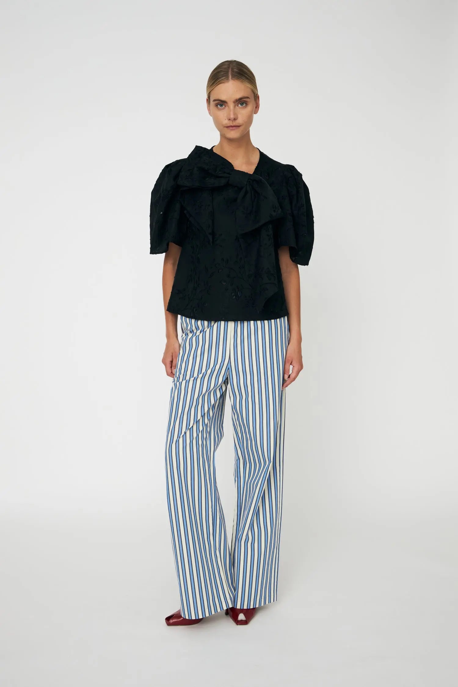 Stella Nova Festive Blouse with Bow Blouse 999 Black