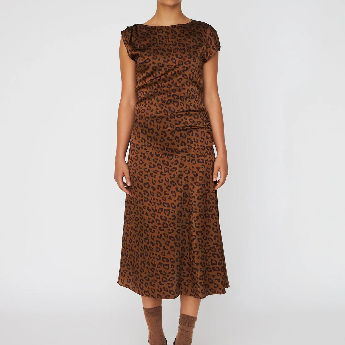 slim fit dress slacks Shiann Print Midi Dress