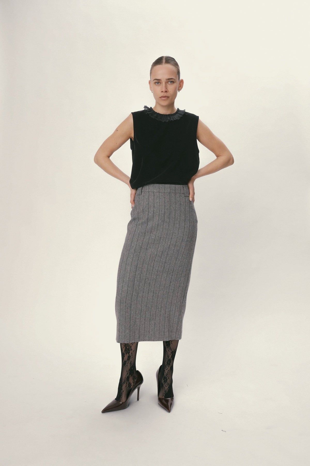 Stella Nova Herringbone Wool Pencil Skirt Skirt 954 Dark Grey Mélange