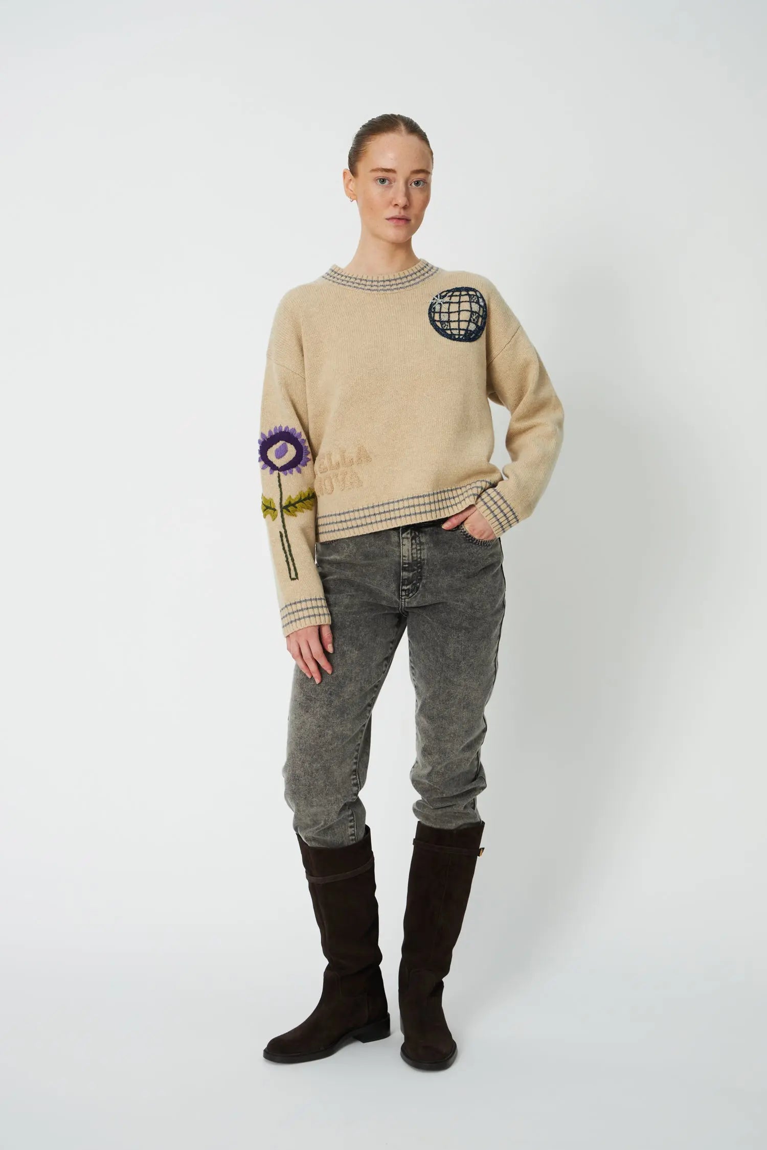 Stella Nova Knitted Sweater with Embroidery Sweater 680 Multi Colour