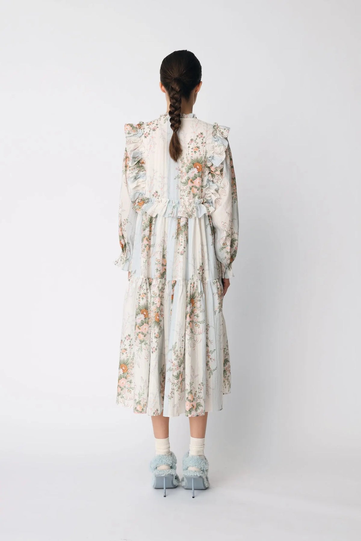 long dress loose fitted Frill Maxi - Creme Multicolour Flowers The model on the Color:PERIWINKLE OMBRE NOCTURNE Dresses for Women HighStock