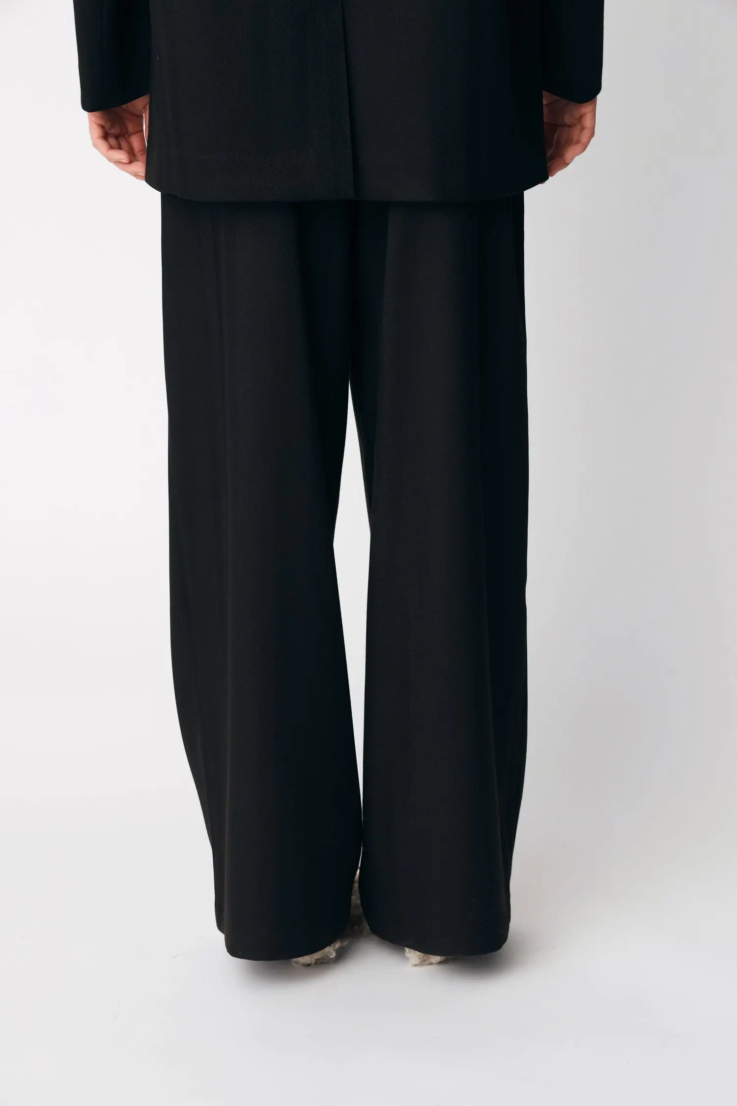 Stella Nova Mid-Waist Loose Suiting Pants Pants 999 Black