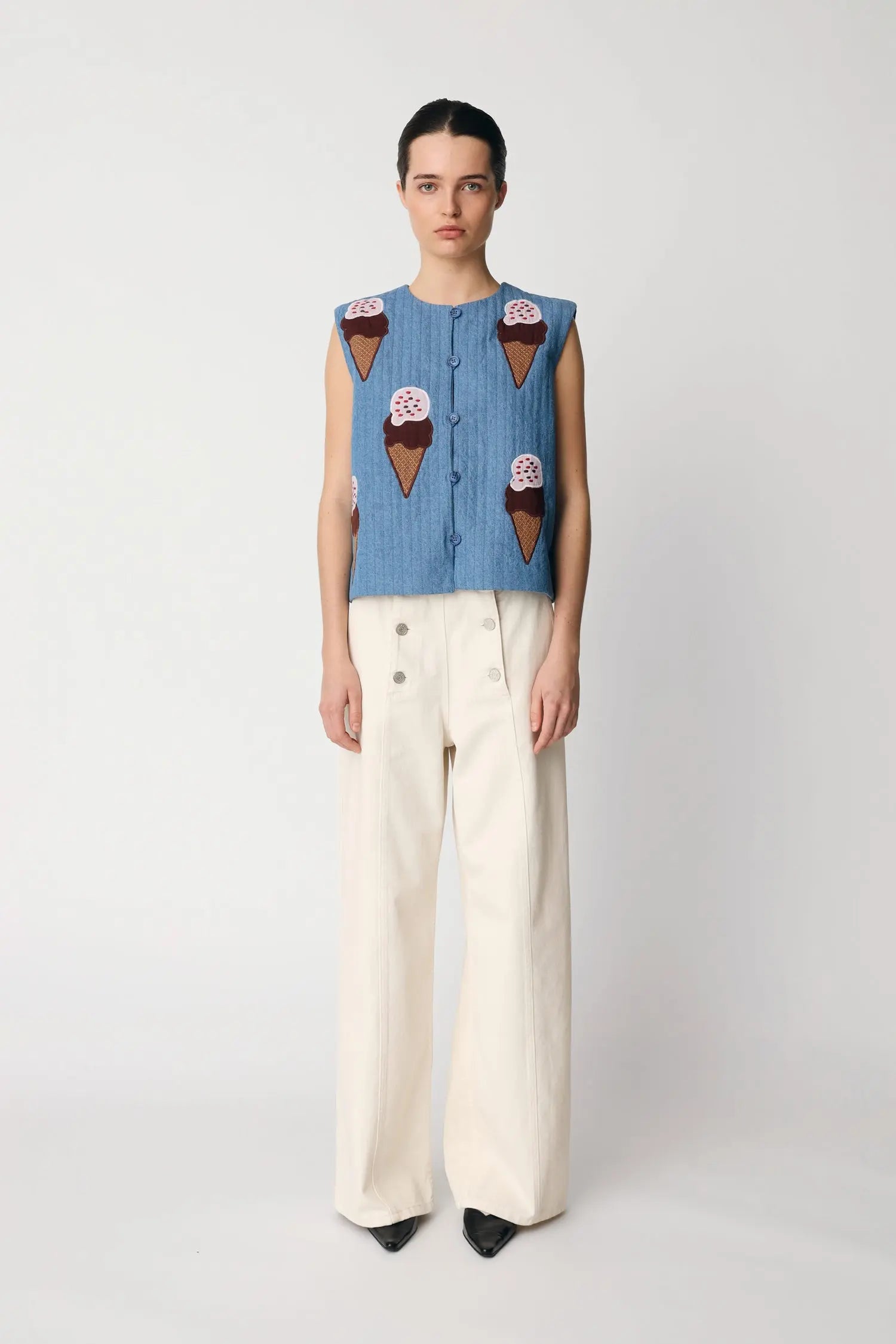 Stella Nova Out of office Embroidered Vest Vest 316 Summer Blue