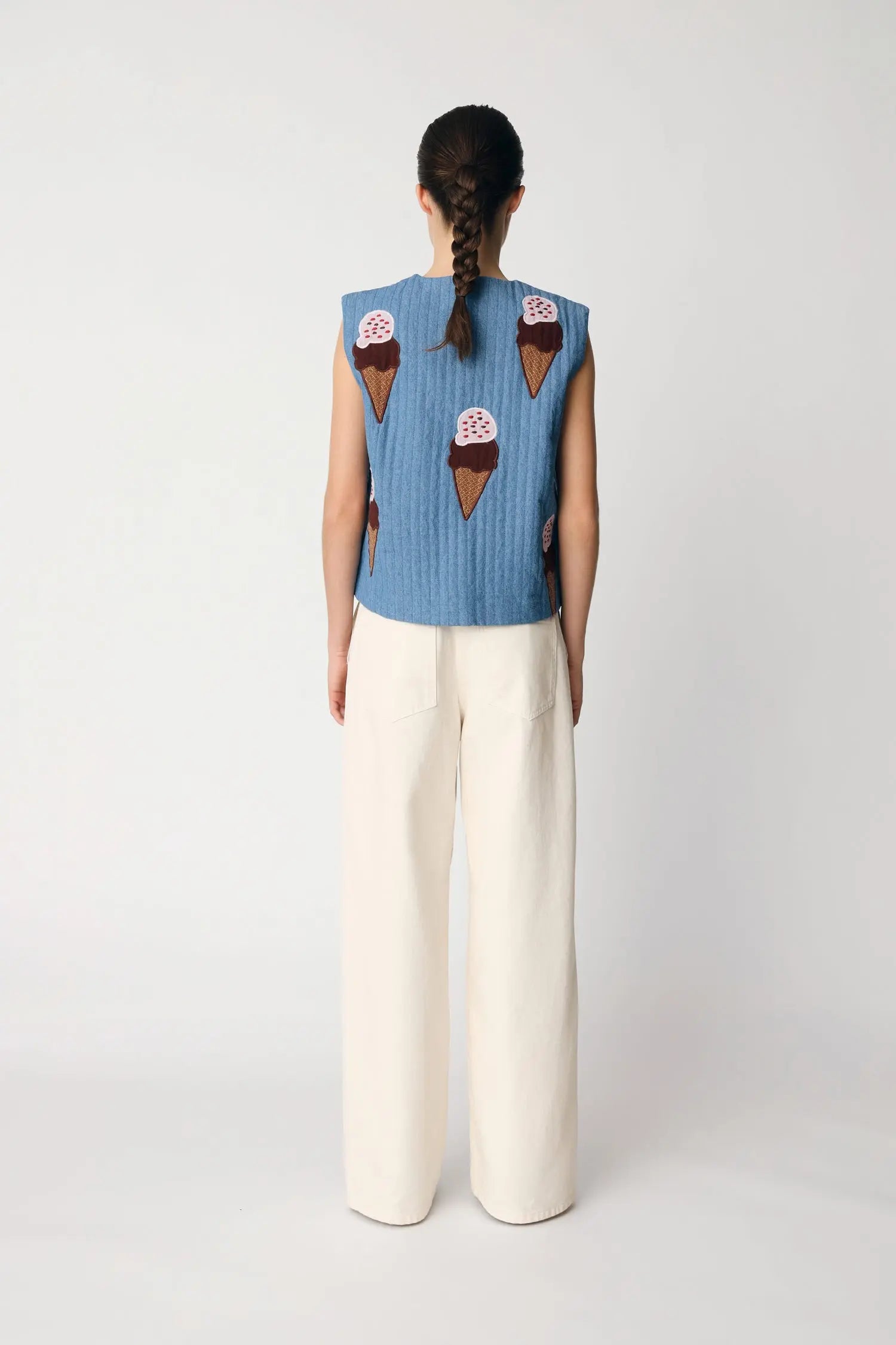 Stella Nova Out of office Embroidered Vest Vest 316 Summer Blue