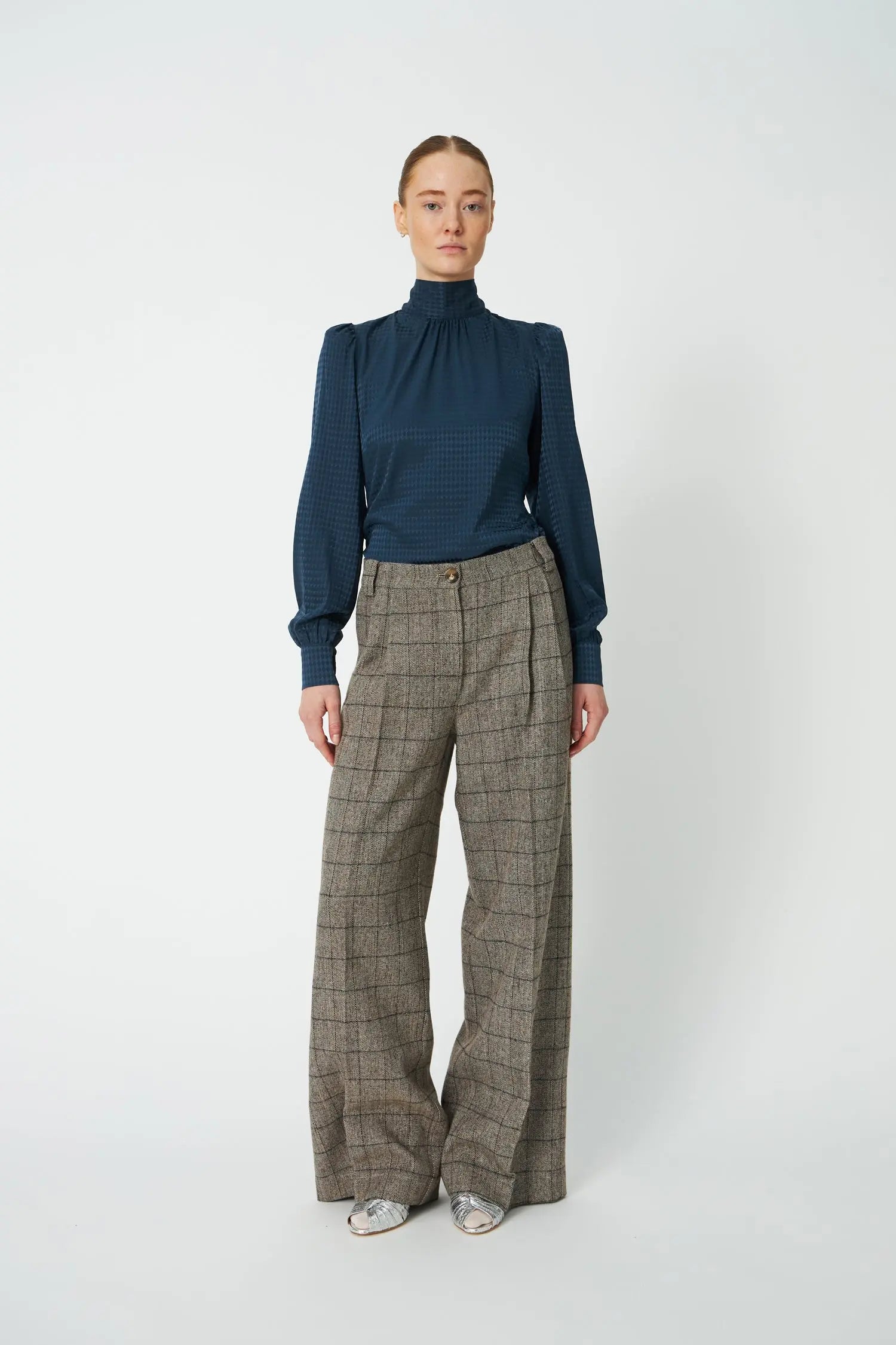 Stella Nova Oversized Low-Waist Suiting Pants Pants 917 Warm Grey Mélange
