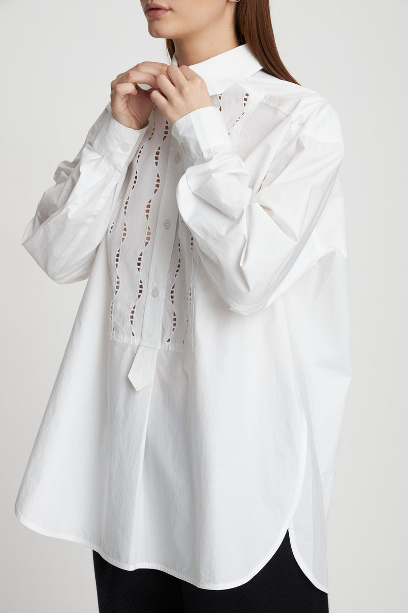 Stella Nova Oversized shirt with embroideries Shirt 001 White