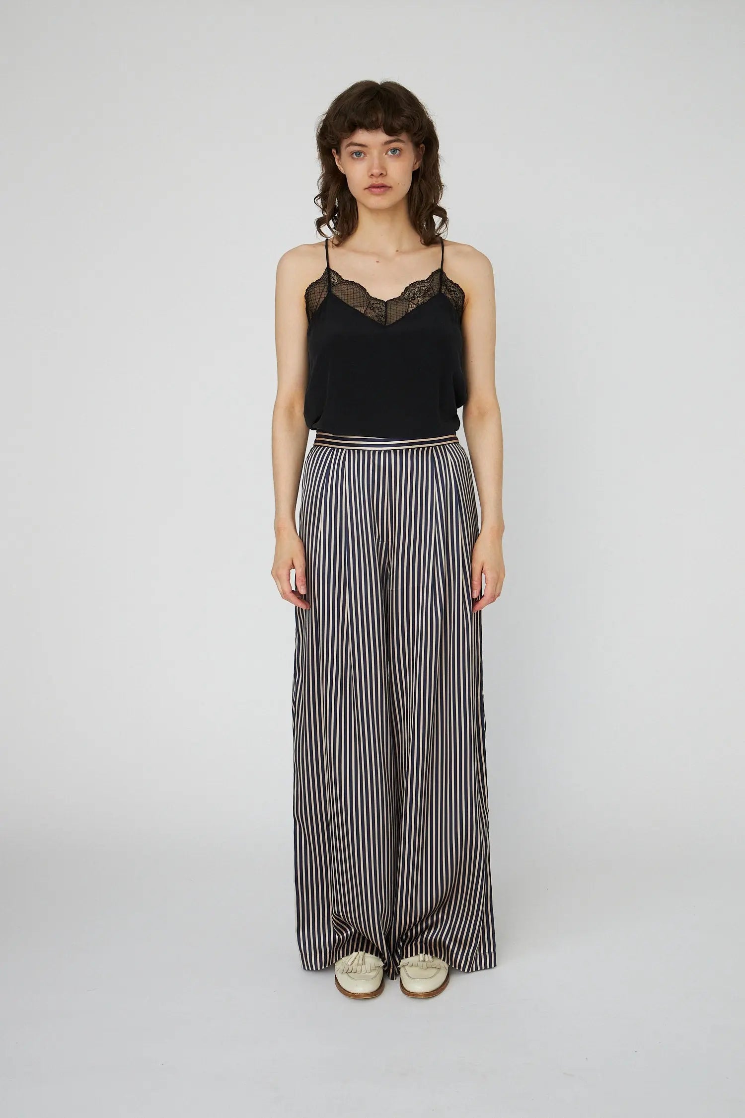 神シルエット◎ 90s Vintage Stripe Crease Slacks Striped Silk Mid-Waist Pants - Creme Blue Stripes