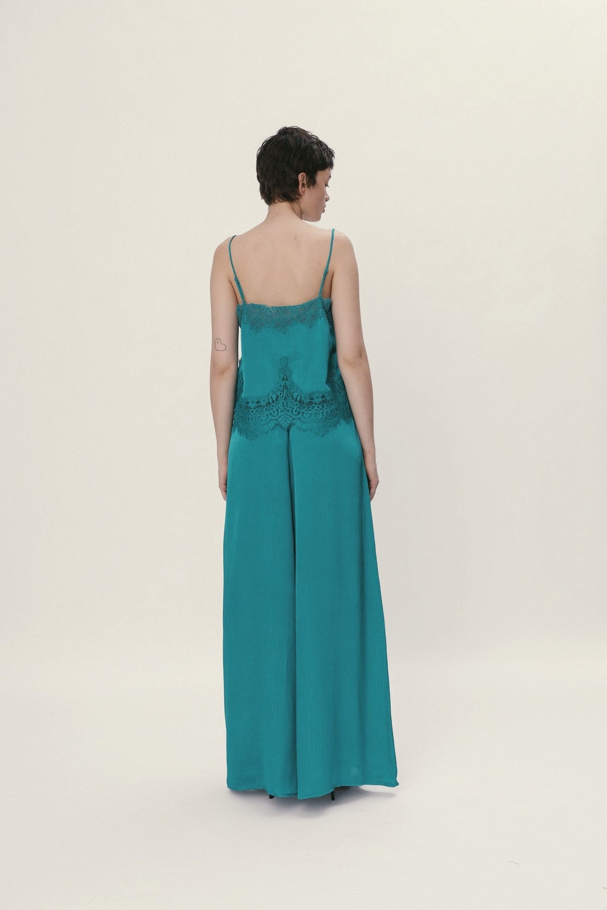 Stella Nova Underlayer Lace Top Top 231 Emerald