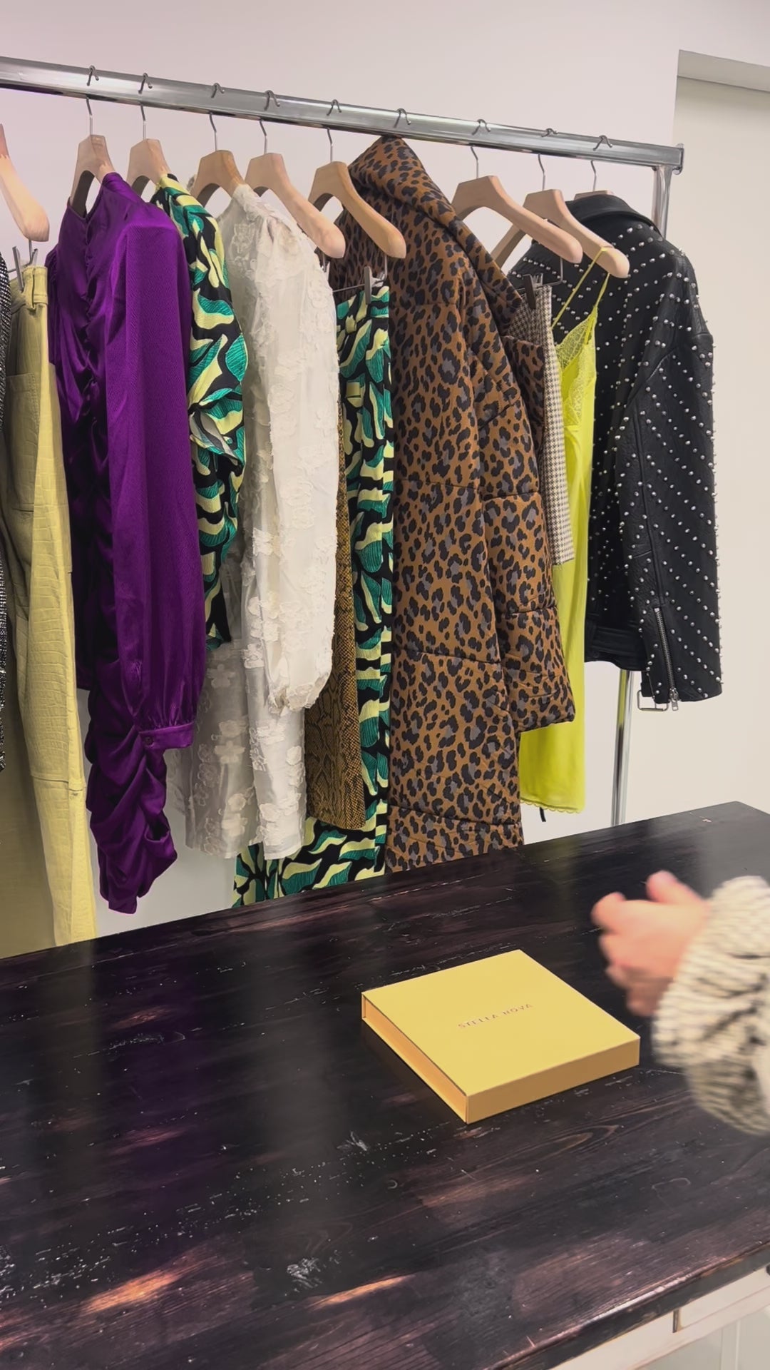 Stella Nova Silk slip top Slip Top 999 Black