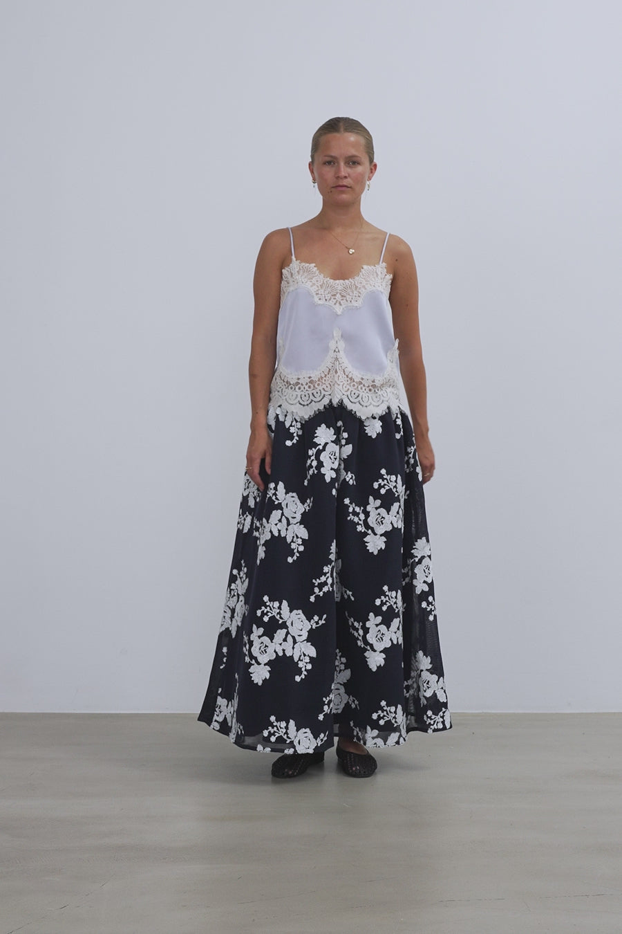 Stella Nova Delicate Lace Top Top 307 Dust Blue