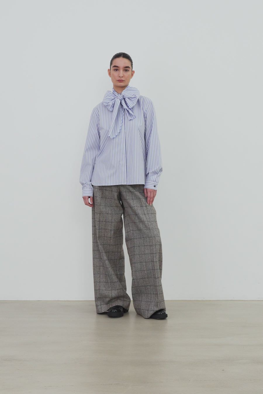 Stella Nova Striped Scallop Bow Shirt Shirt 023 White with Blue Stripes
